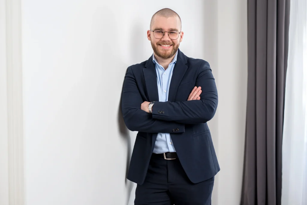 erdelyi adam 4 - Digitális Mindenes Tesztoldal